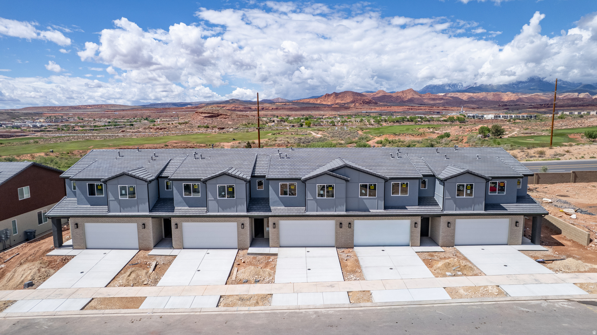 RISE AT CORAL CANYON - Residential