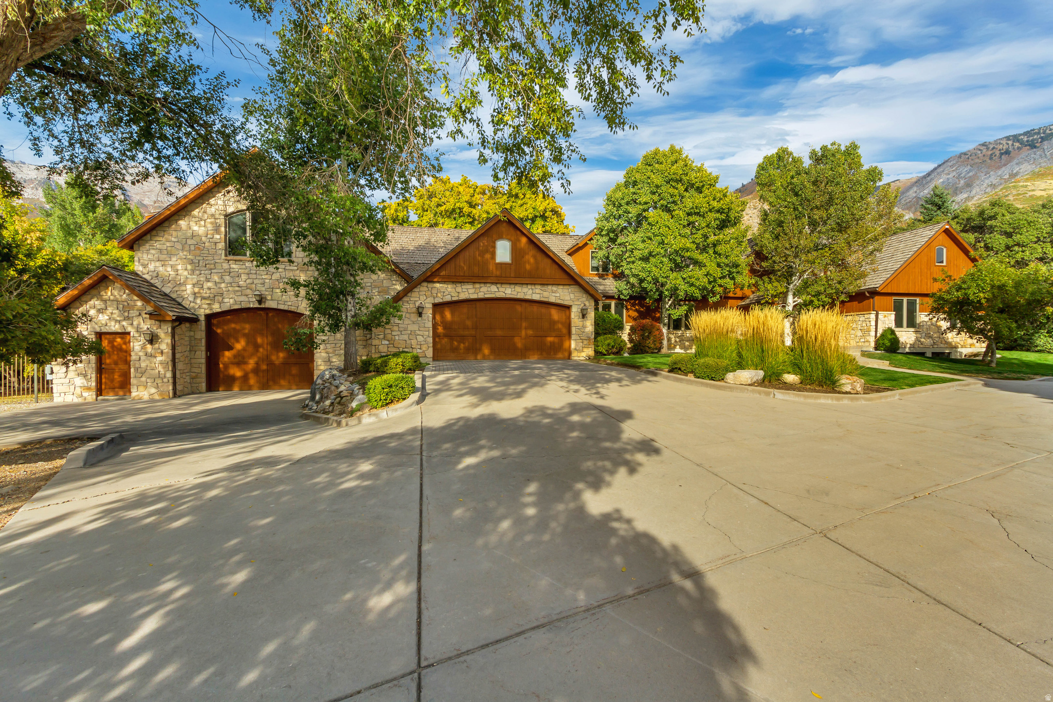 Photo 1 of 61 — 1359 N MOYLE DR, Alpine, UT 84004