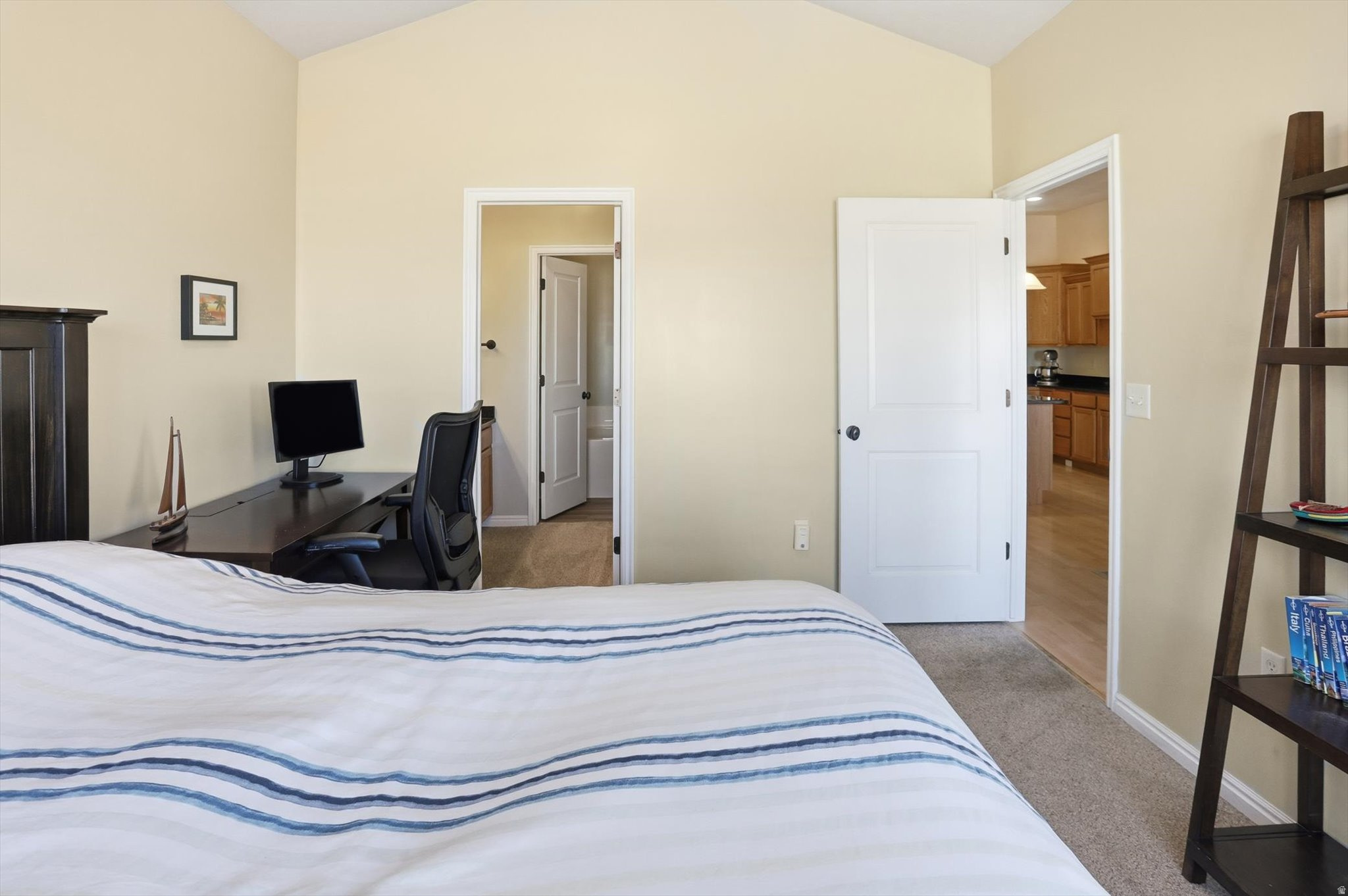 SOUTH MOUNTAIN - Residential