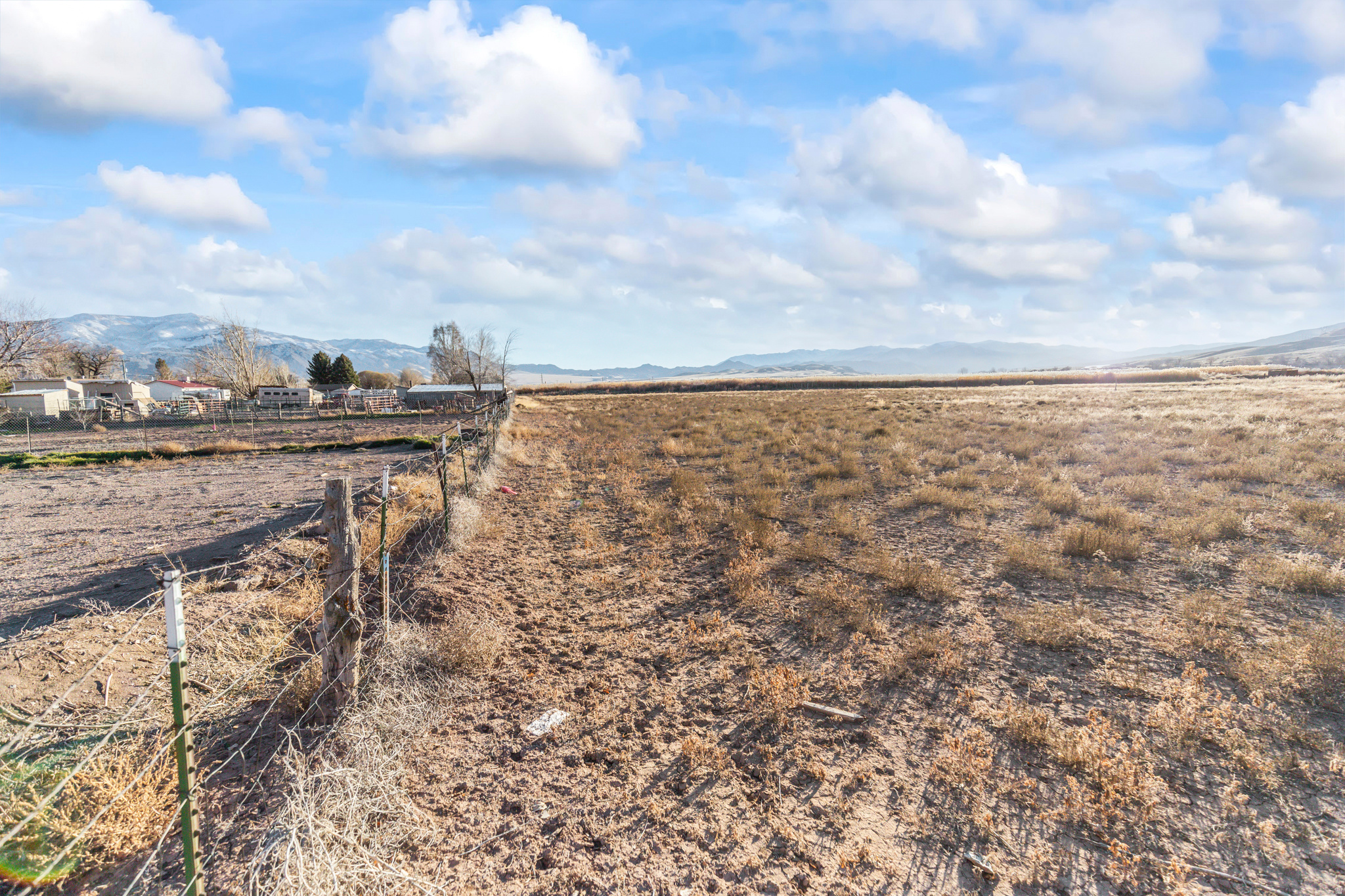 SHADY MEADOWS SUBDIVISION - Land