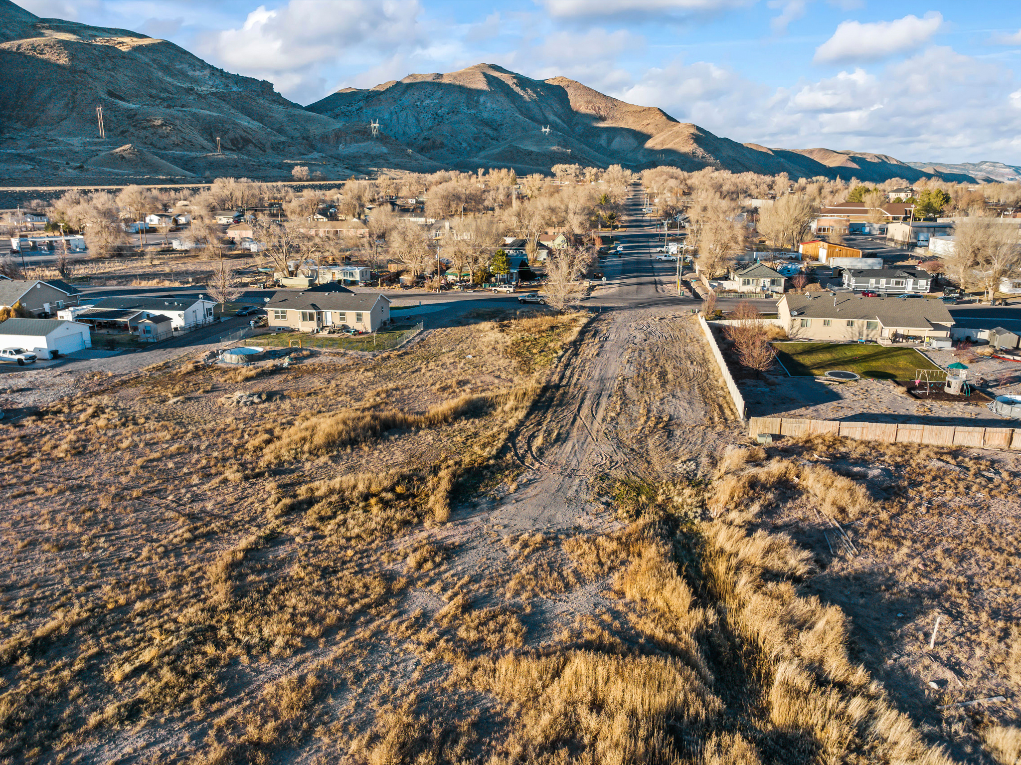 SHADY MEADOWS SUBDIVISION - Land