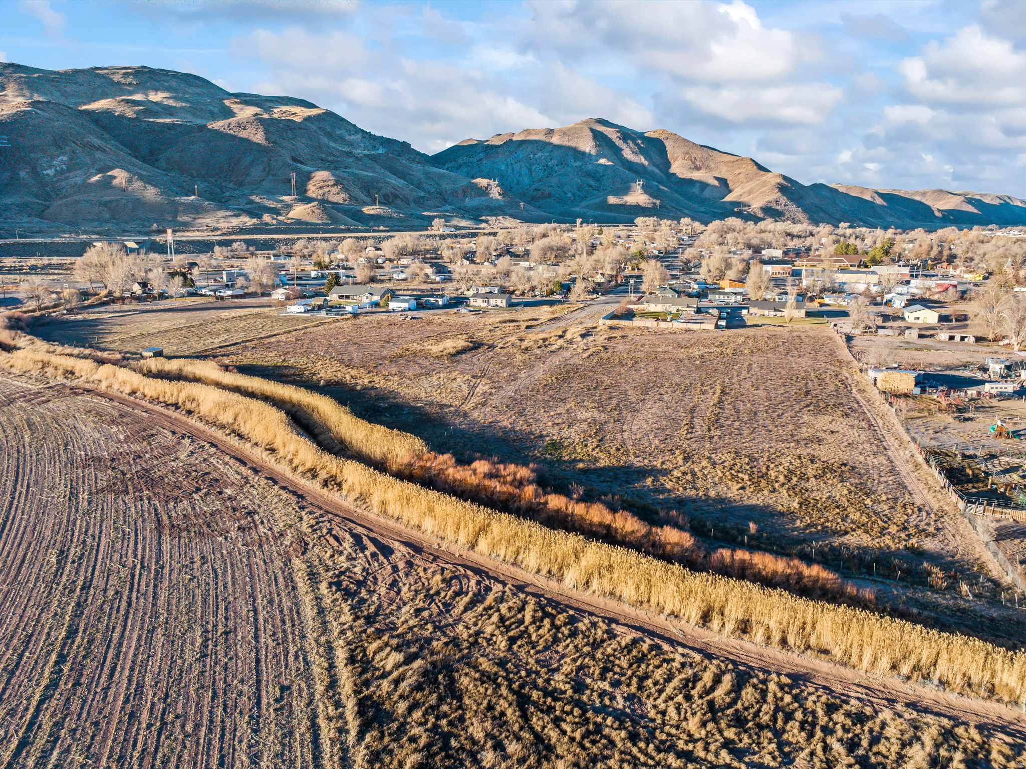 SHADY MEADOWS SUBDIVISION - Land