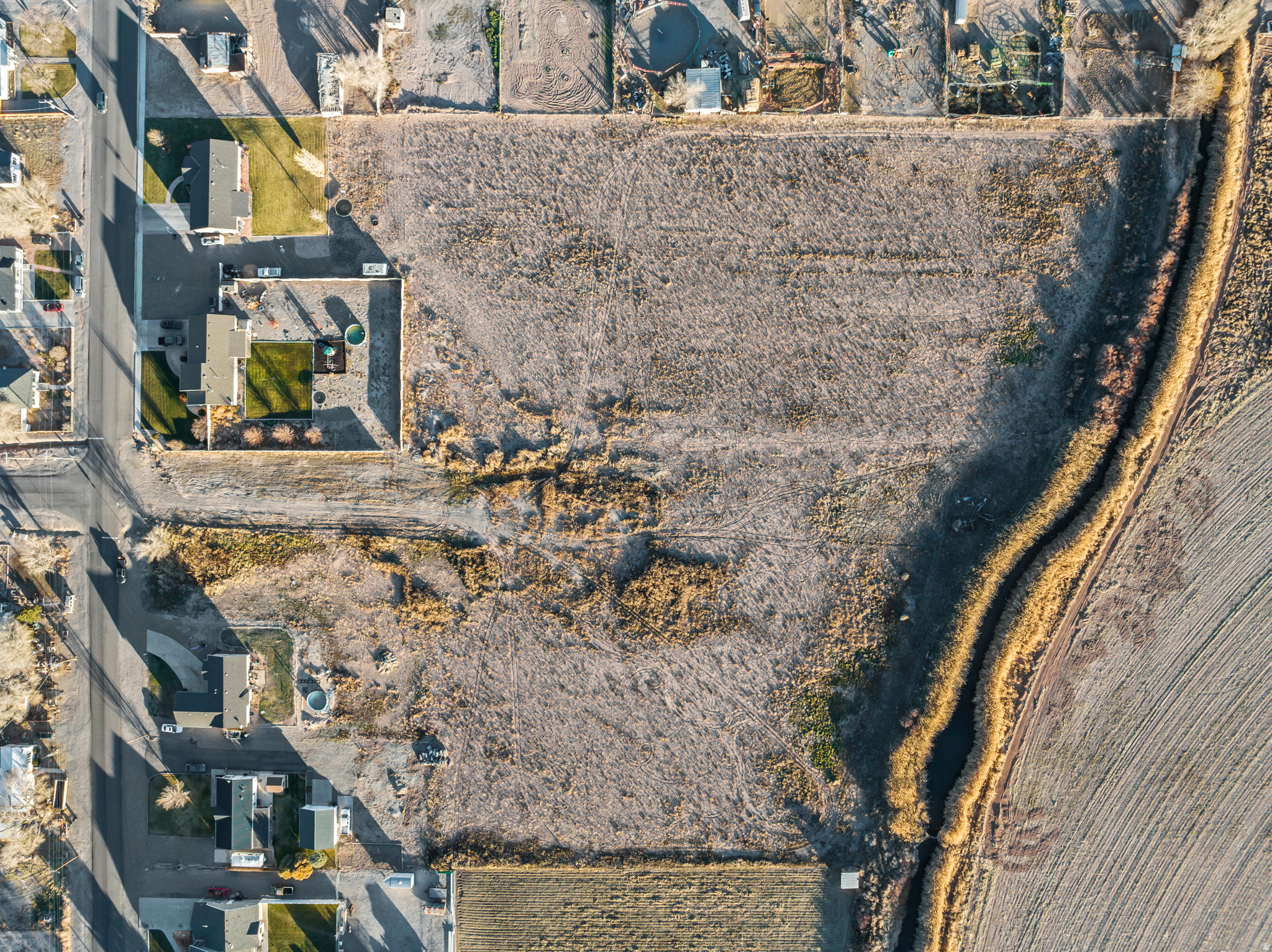 SHADY MEADOWS SUBDIVISION - Land