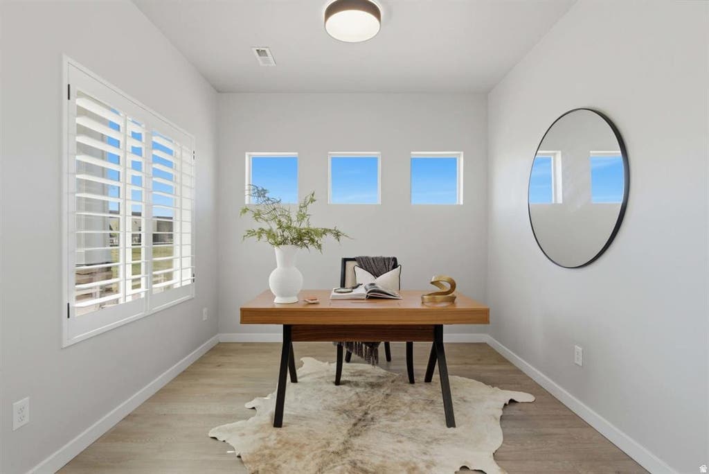 Photo of 15230 S CUTLASS CT, Bluffdale, UT 84065 (MLS # 2175744)