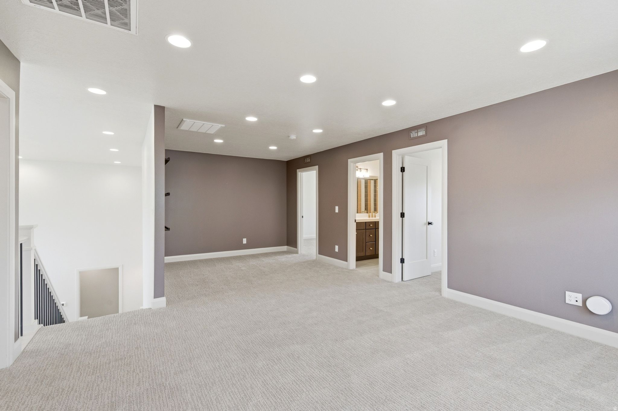 RIDGEVIEW EST 308 - Residential