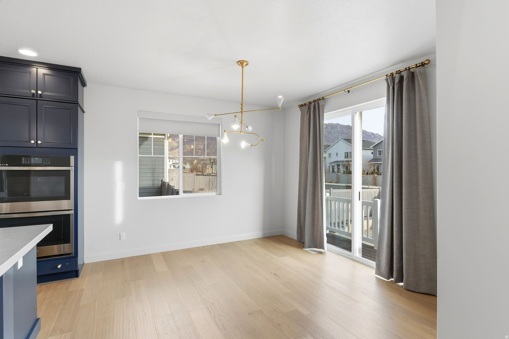 RIDGEVIEW EST 308 - Residential