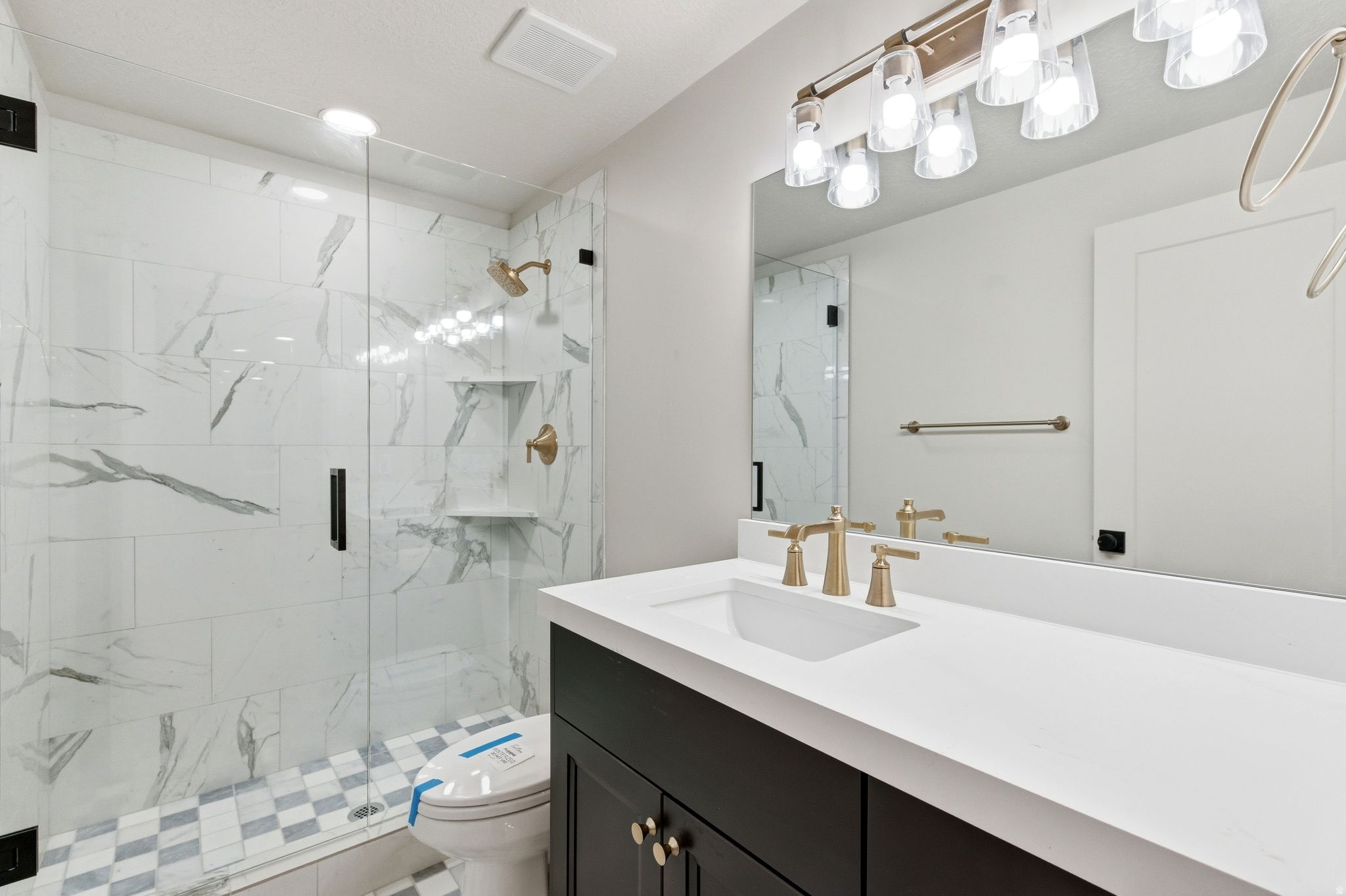 RIDGEVIEW EST 308 - Residential