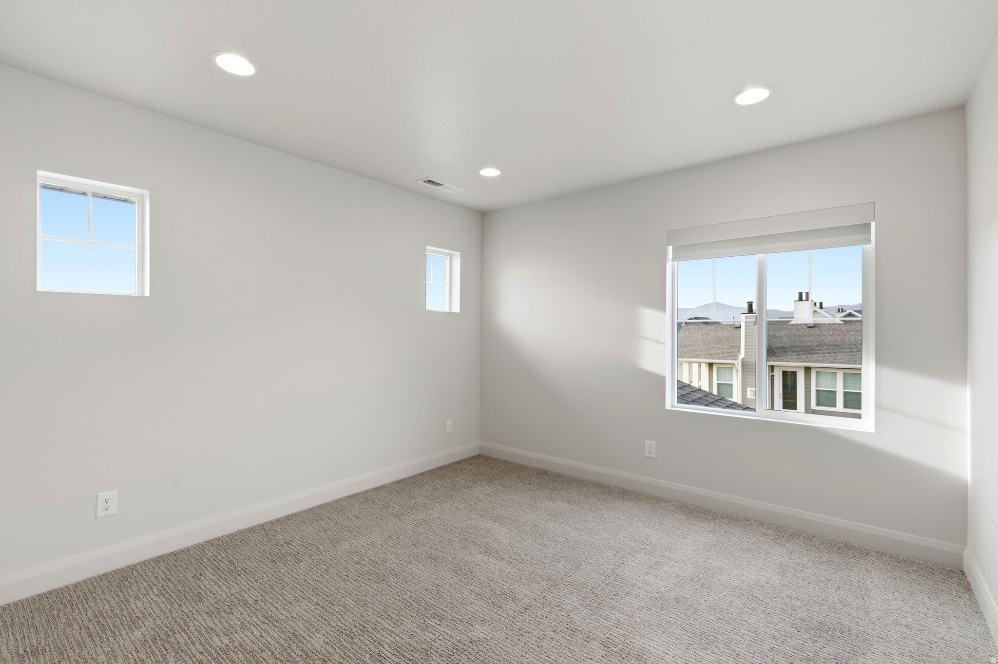 RIDGEVIEW EST 308 - Residential