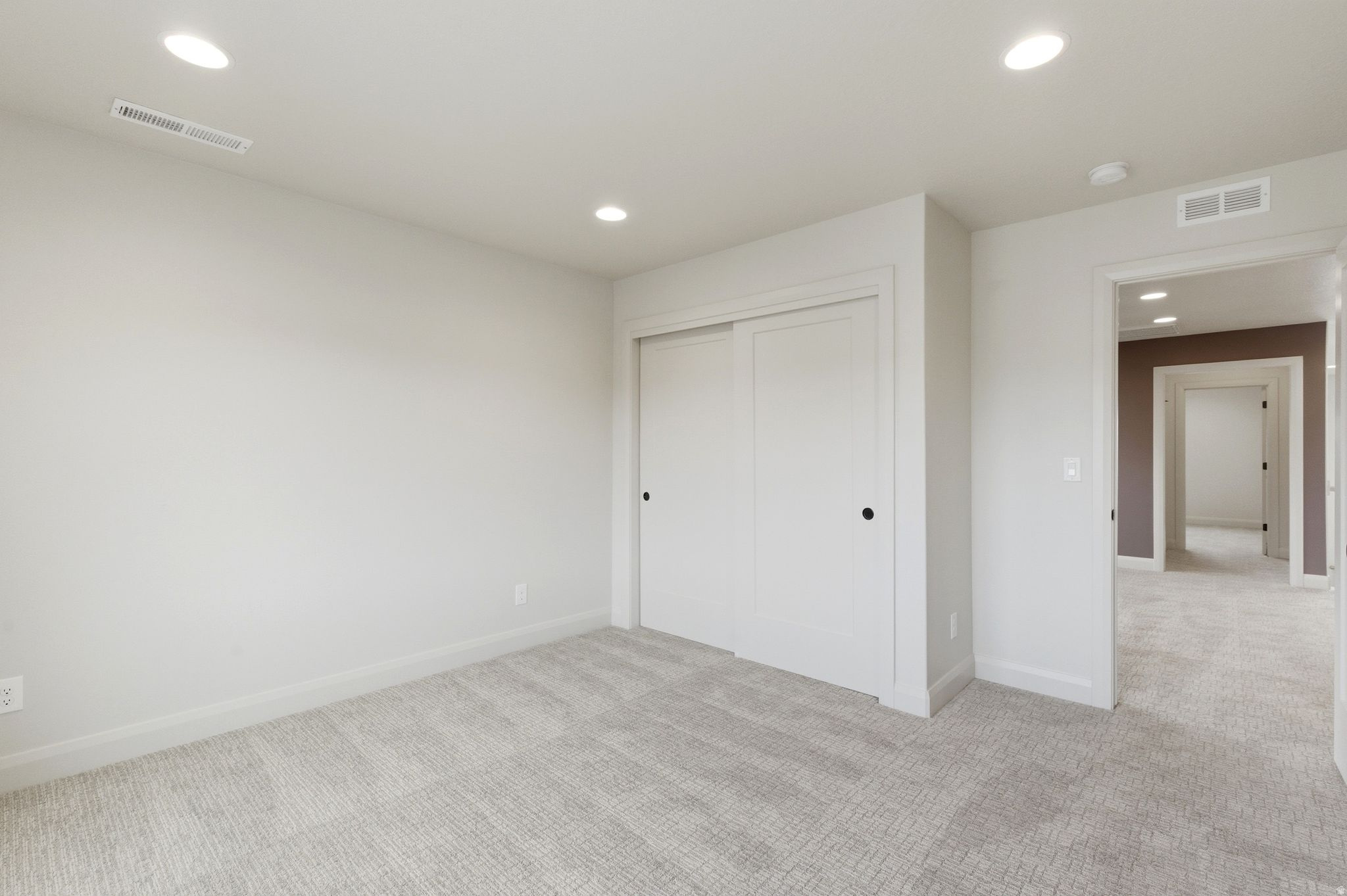 RIDGEVIEW EST 308 - Residential