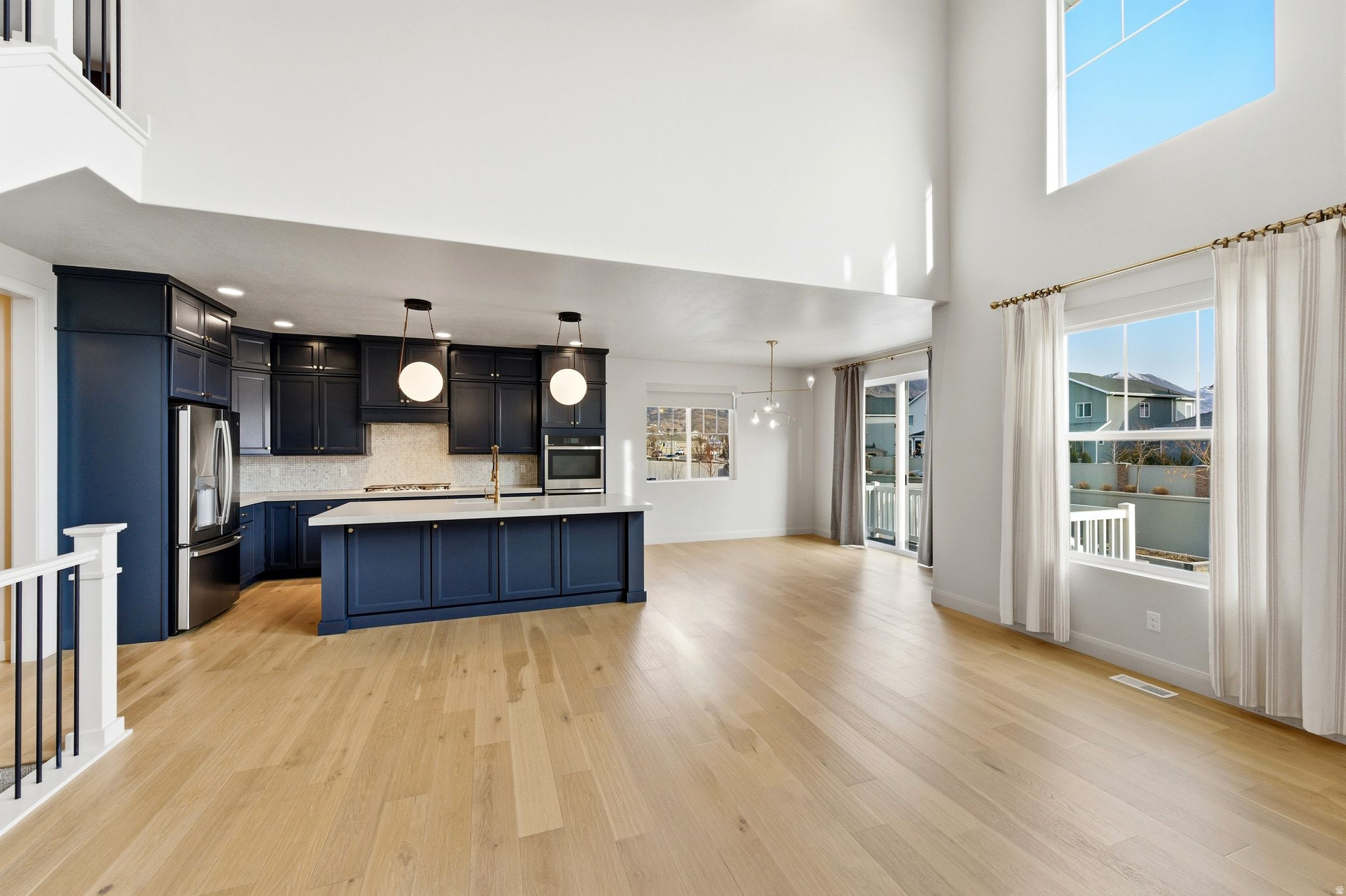 RIDGEVIEW EST 308 - Residential