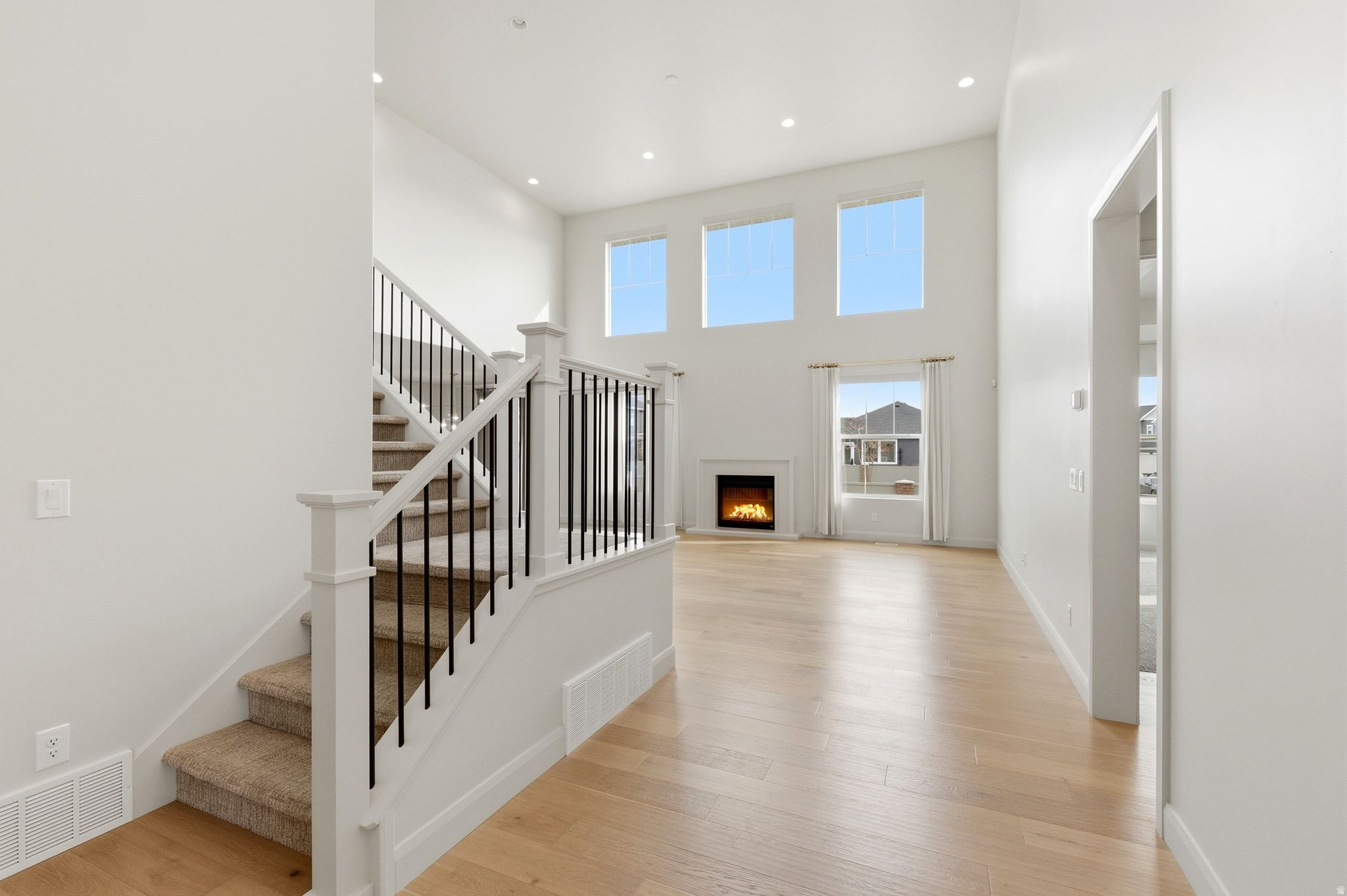 RIDGEVIEW EST 308 - Residential