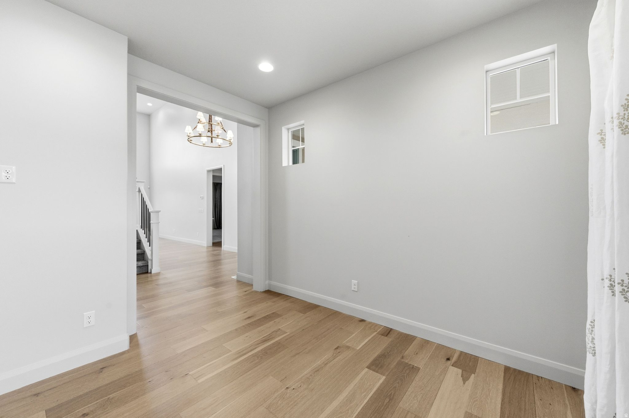 RIDGEVIEW EST 308 - Residential