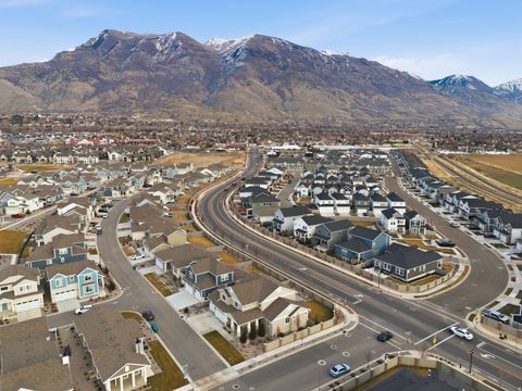 Tiny photo for 5061 W EVERGREEN LN, Highland, UT 84003 (MLS # 2132672)