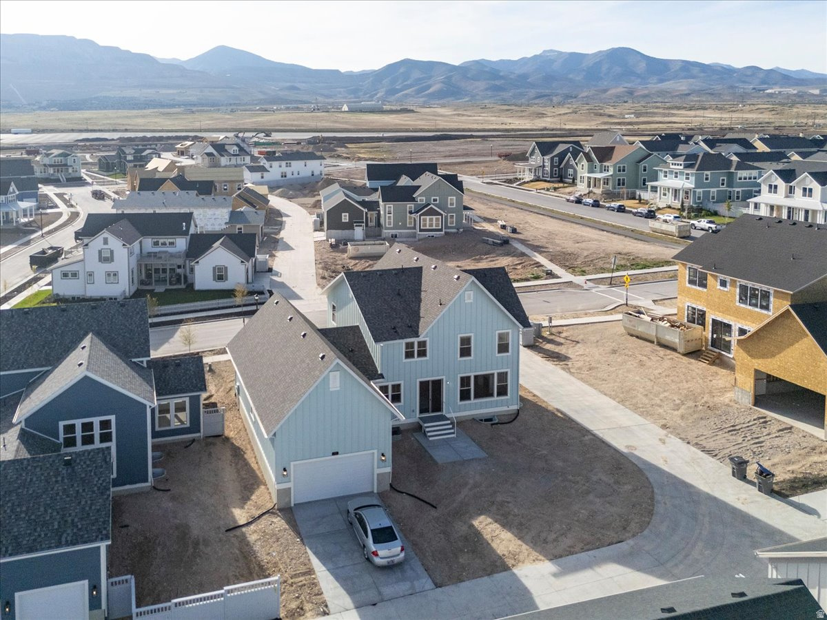 DAYBREAK - Residential