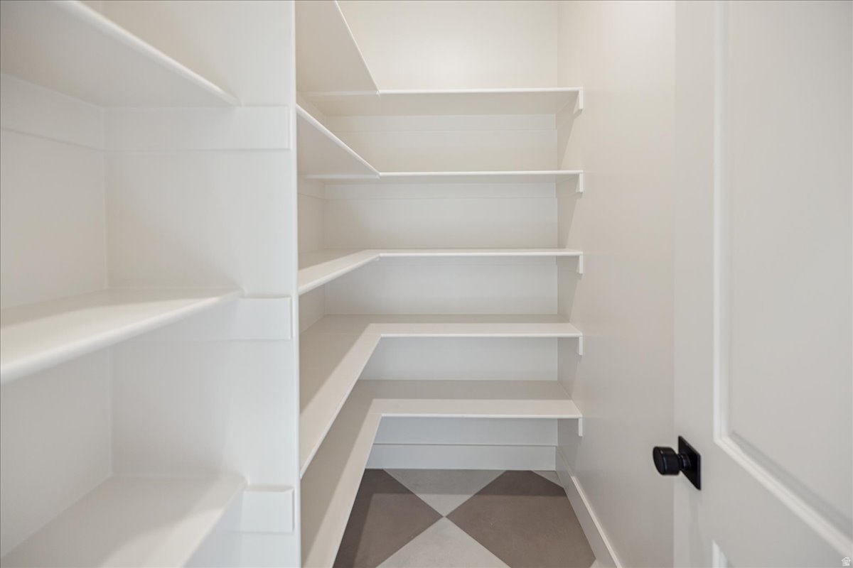 DAYBREAK - Residential