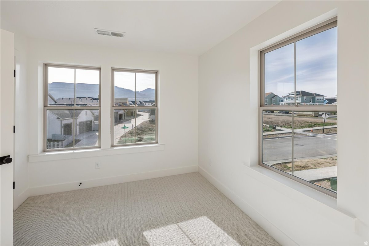 DAYBREAK - Residential