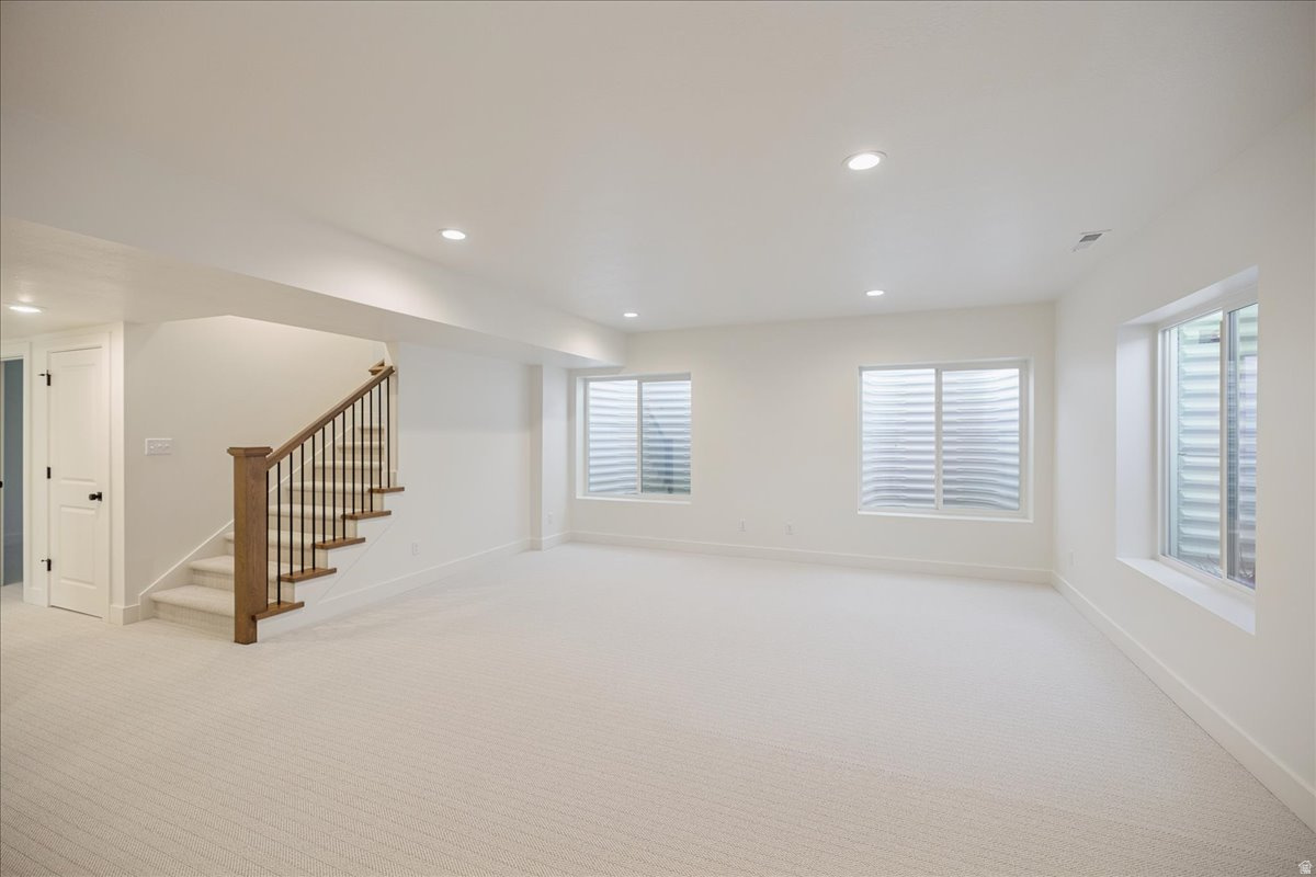 DAYBREAK - Residential