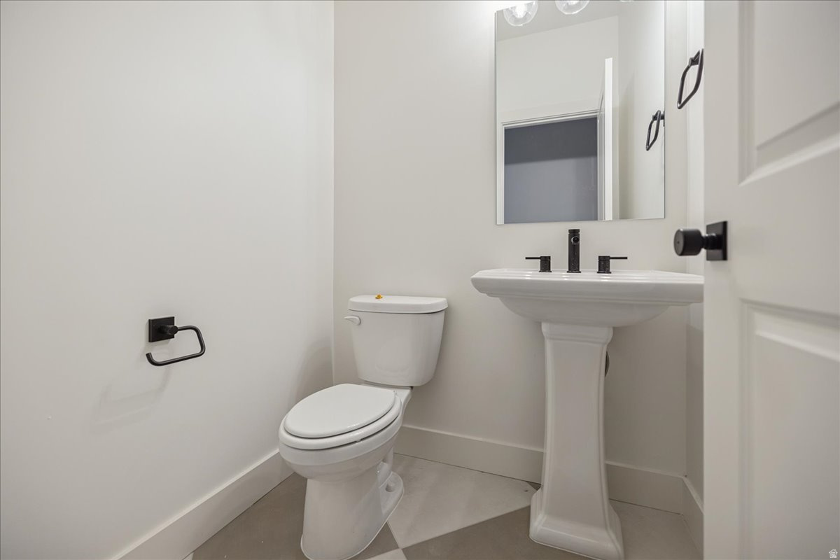 DAYBREAK - Residential