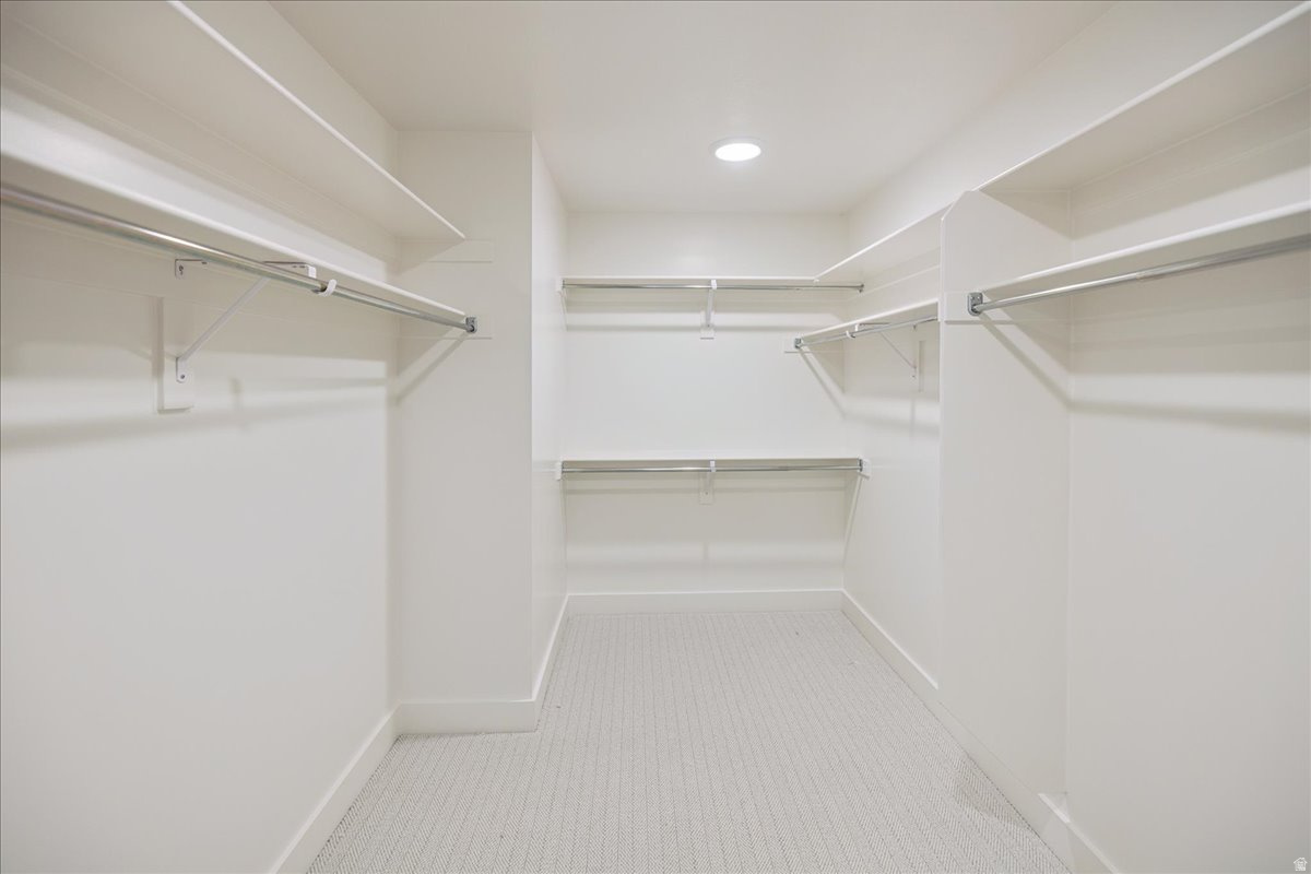 DAYBREAK - Residential