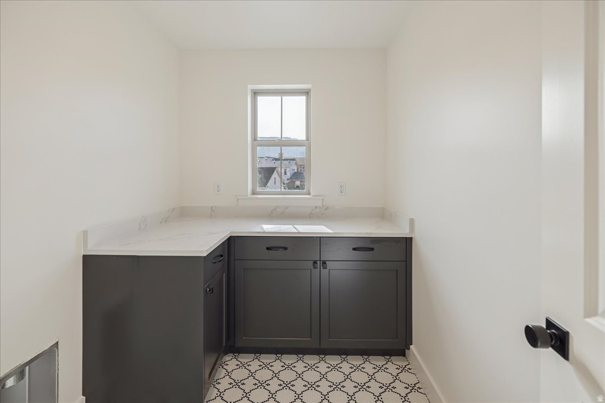 DAYBREAK - Residential