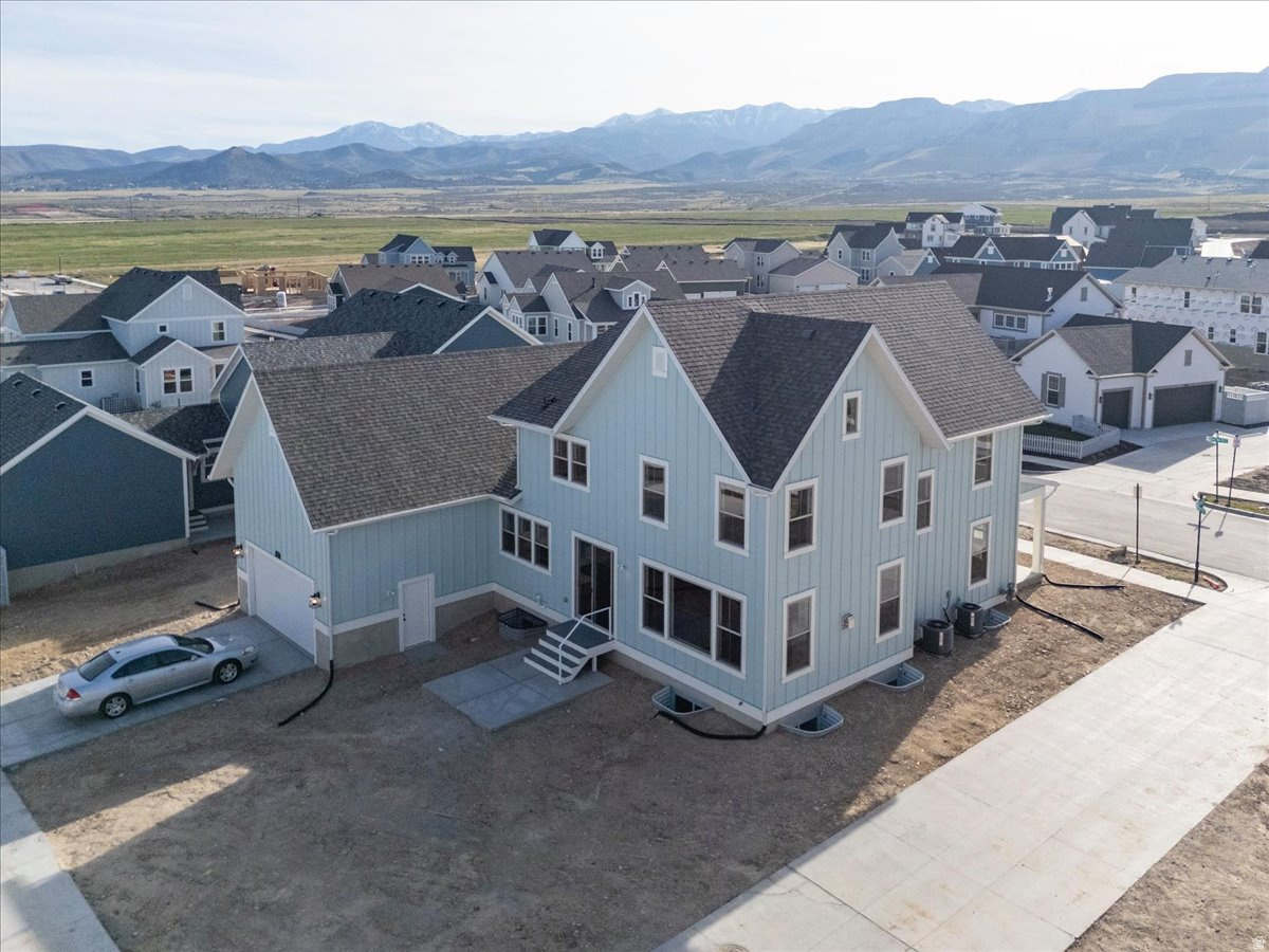 DAYBREAK - Residential