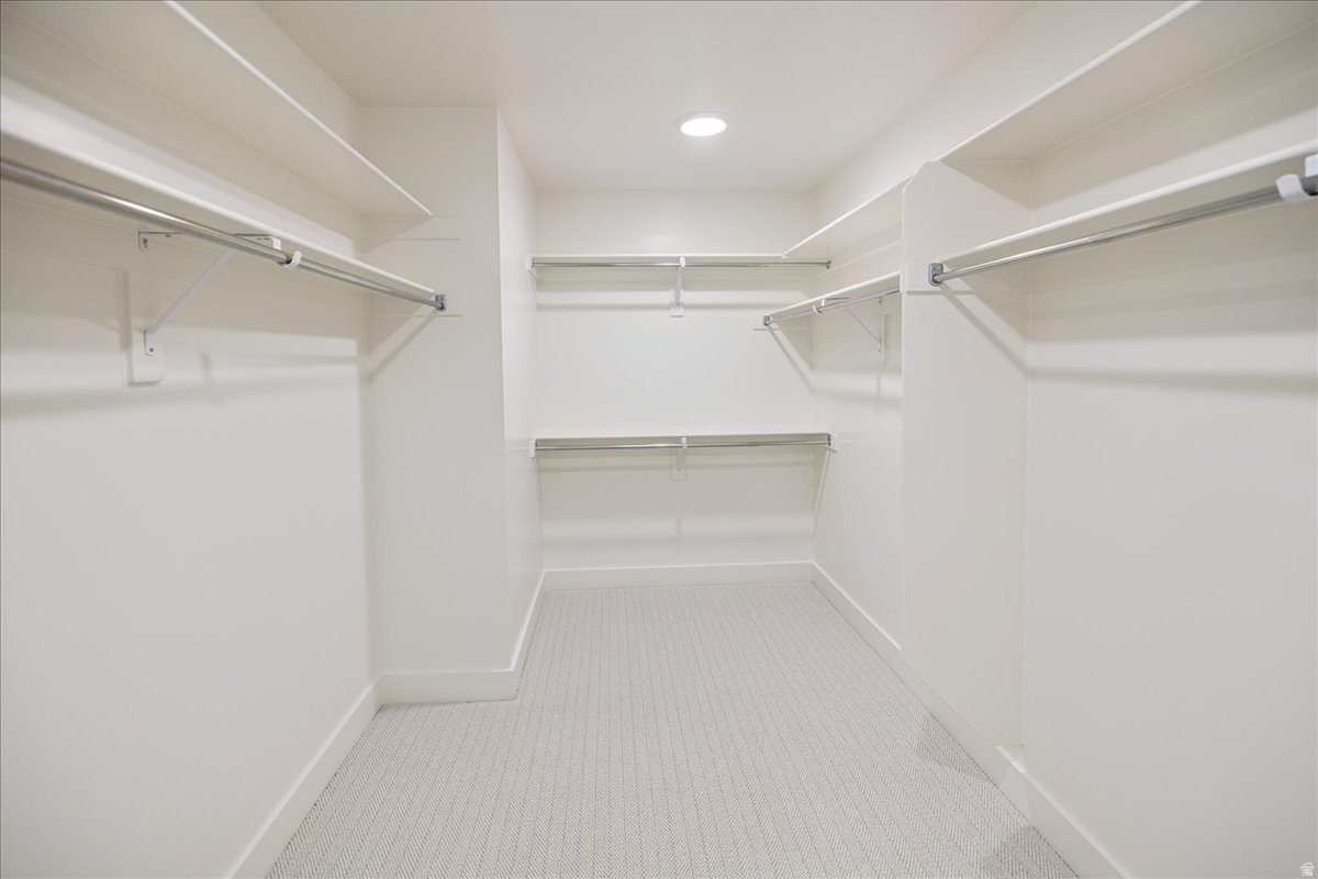 DAYBREAK - Residential