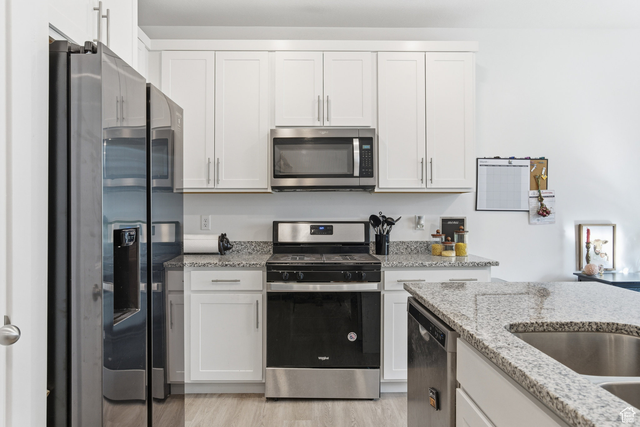 ANELA TOWNHOMES - Residential