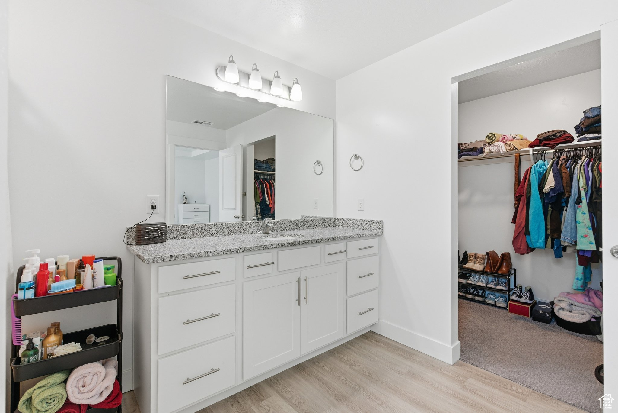 ANELA TOWNHOMES - Residential