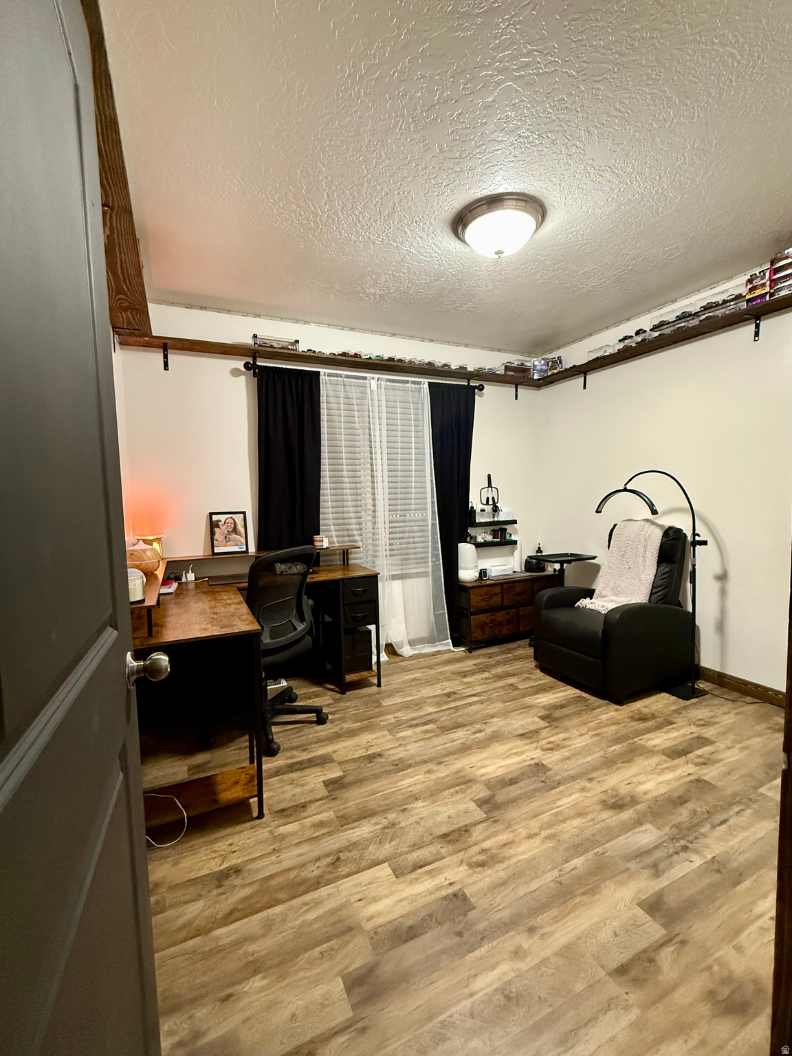 SUNBURST TERRACE - Residential