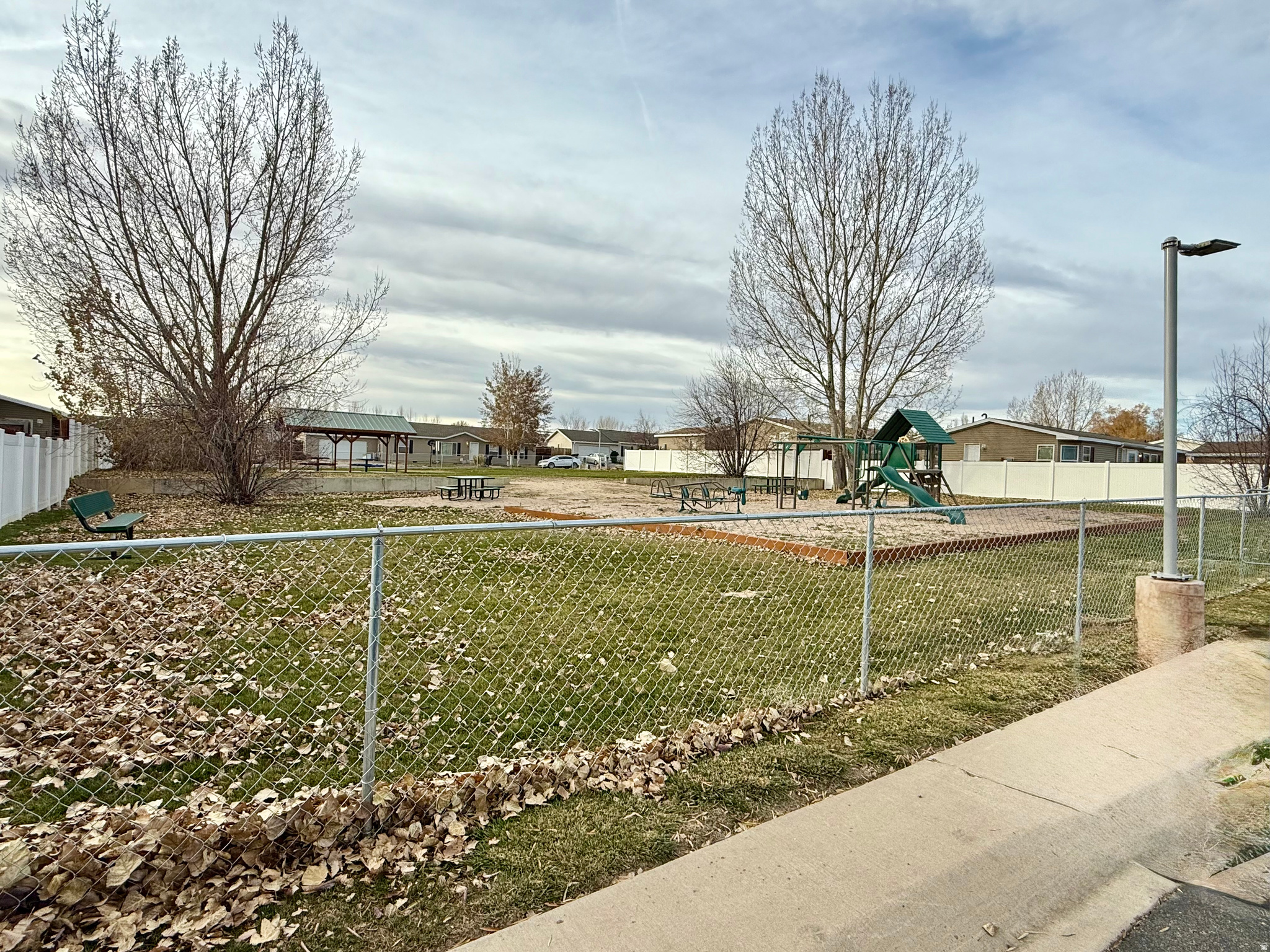 SUNBURST TERRACE - Residential