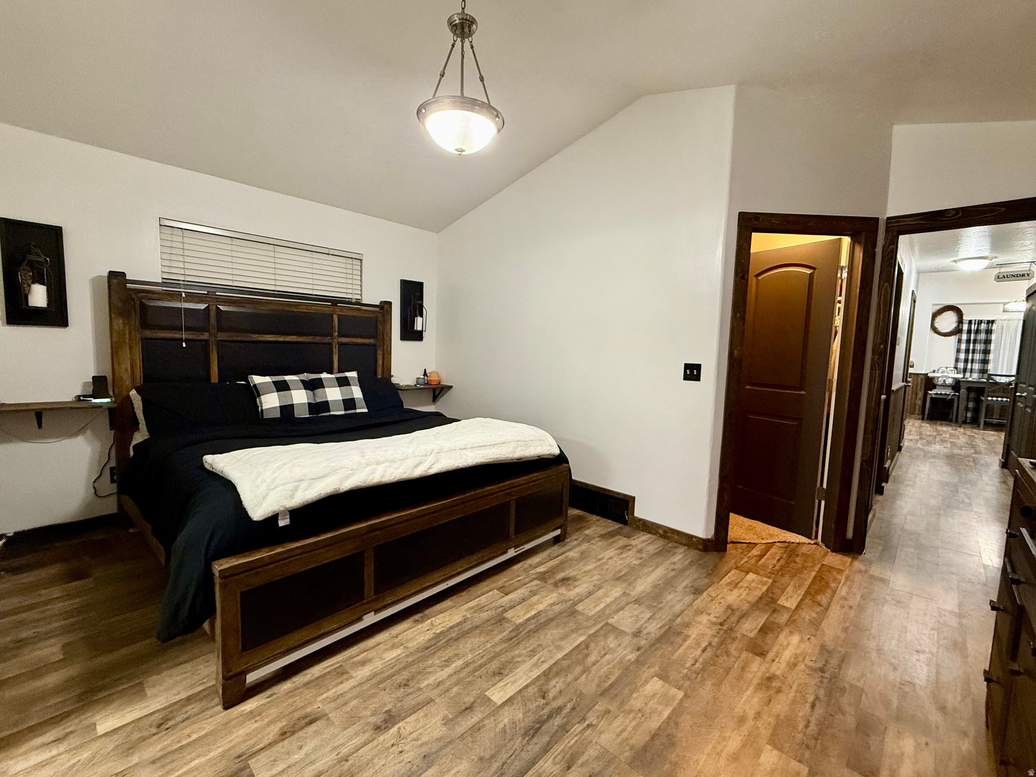 SUNBURST TERRACE - Residential