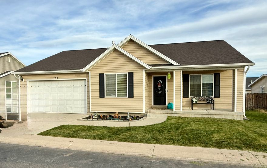 Come enjoy this beautifully remodeled, single-level home featuring an open floor plan with three bedrooms and two bathrooms on a spacious 0.17-acre lot. The updated kitchen flows seamlessly into the living area-perfect for entertaining or everyday comfort. The primary suite includes a walk-in closet and a double-sink bathroom for added convenience. Thoughtfully designed for long-term living, this home offers 32-inch doorways and 36-inch hallways for easy accessibility. Outside, you'll find a fully fenced yard and extra side parking-ideal for your toys, trailers, or additional vehicles.