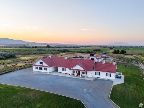 Photo of 11448 W HIGHWAY 6, Goshen, UT 84633 (MLS # 2112250)
