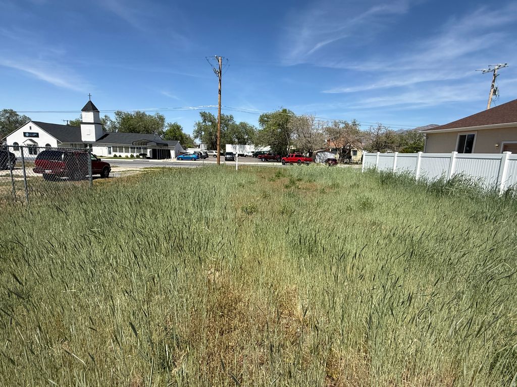 Photo of 430 E UTAH AVE, Tooele, UT 84074 (MLS # 2157111)