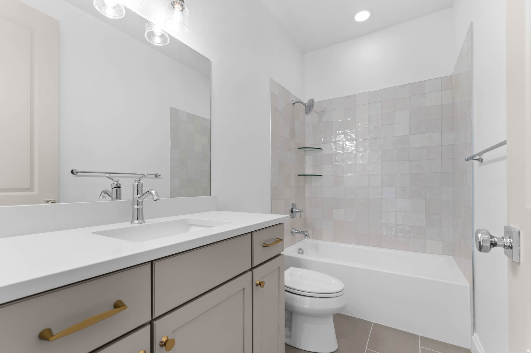 HOLBROOK PLACE ESTATES 1116 - Residential