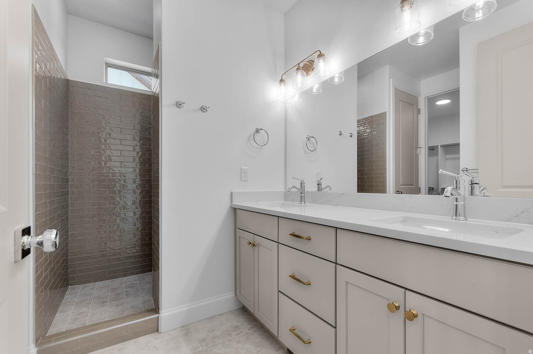 HOLBROOK PLACE ESTATES 1116 - Residential