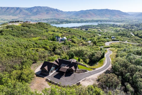 Apartment For Sale - 5842 Old Snowbasin Rd<br/> Huntsville, UT 84317