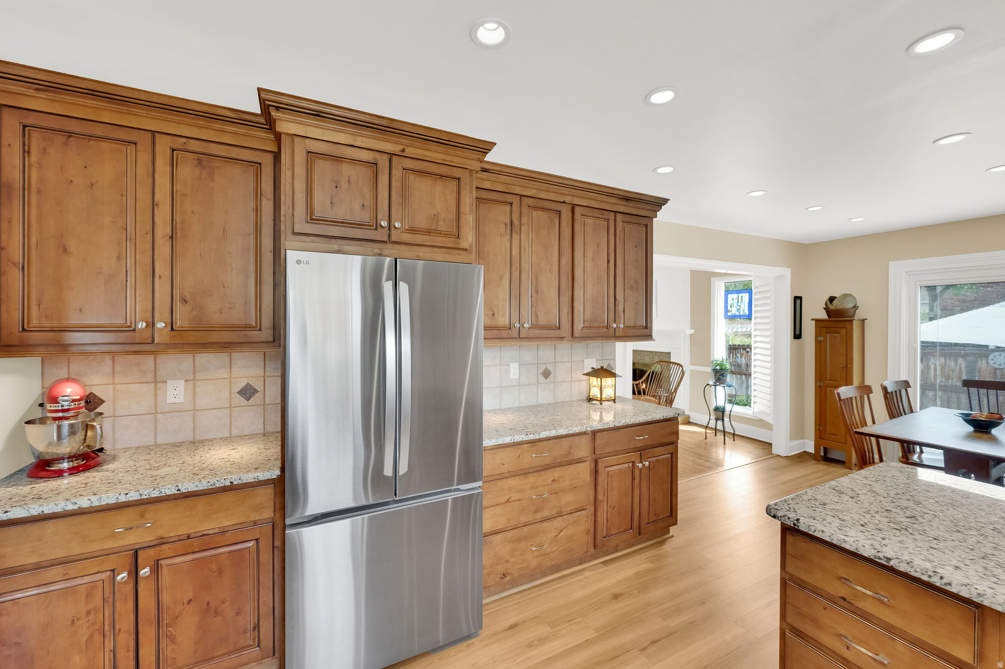 DIMPLE DELL - Residential