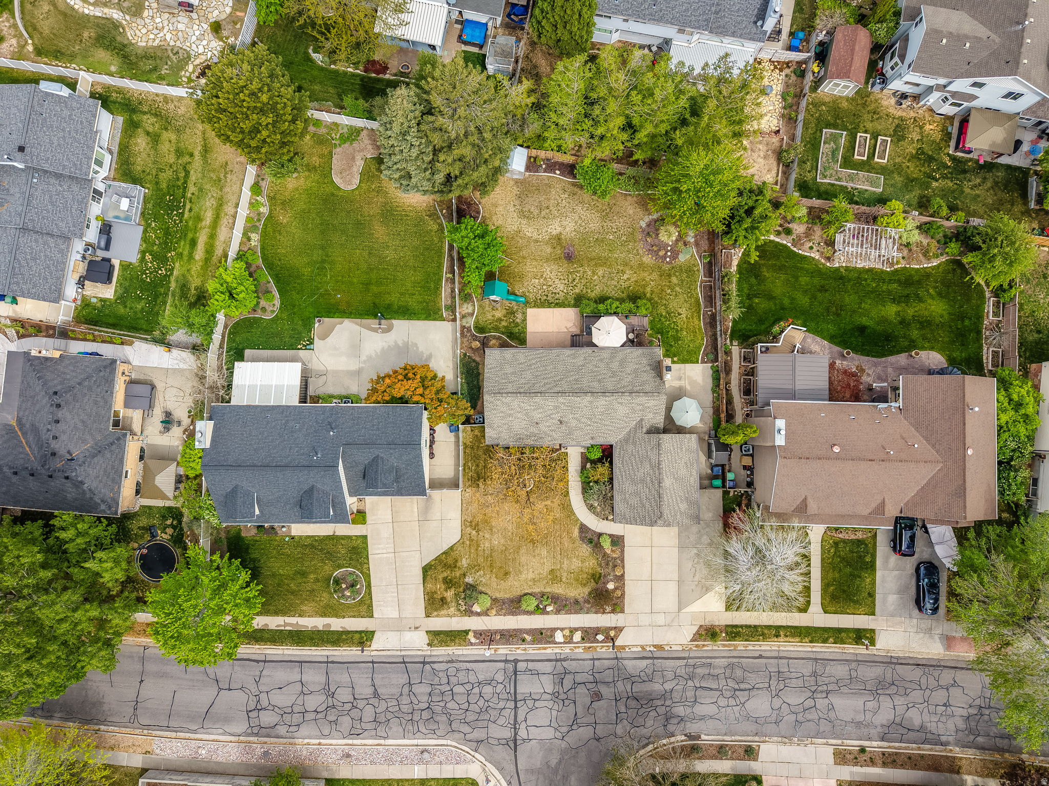 DIMPLE DELL - Residential