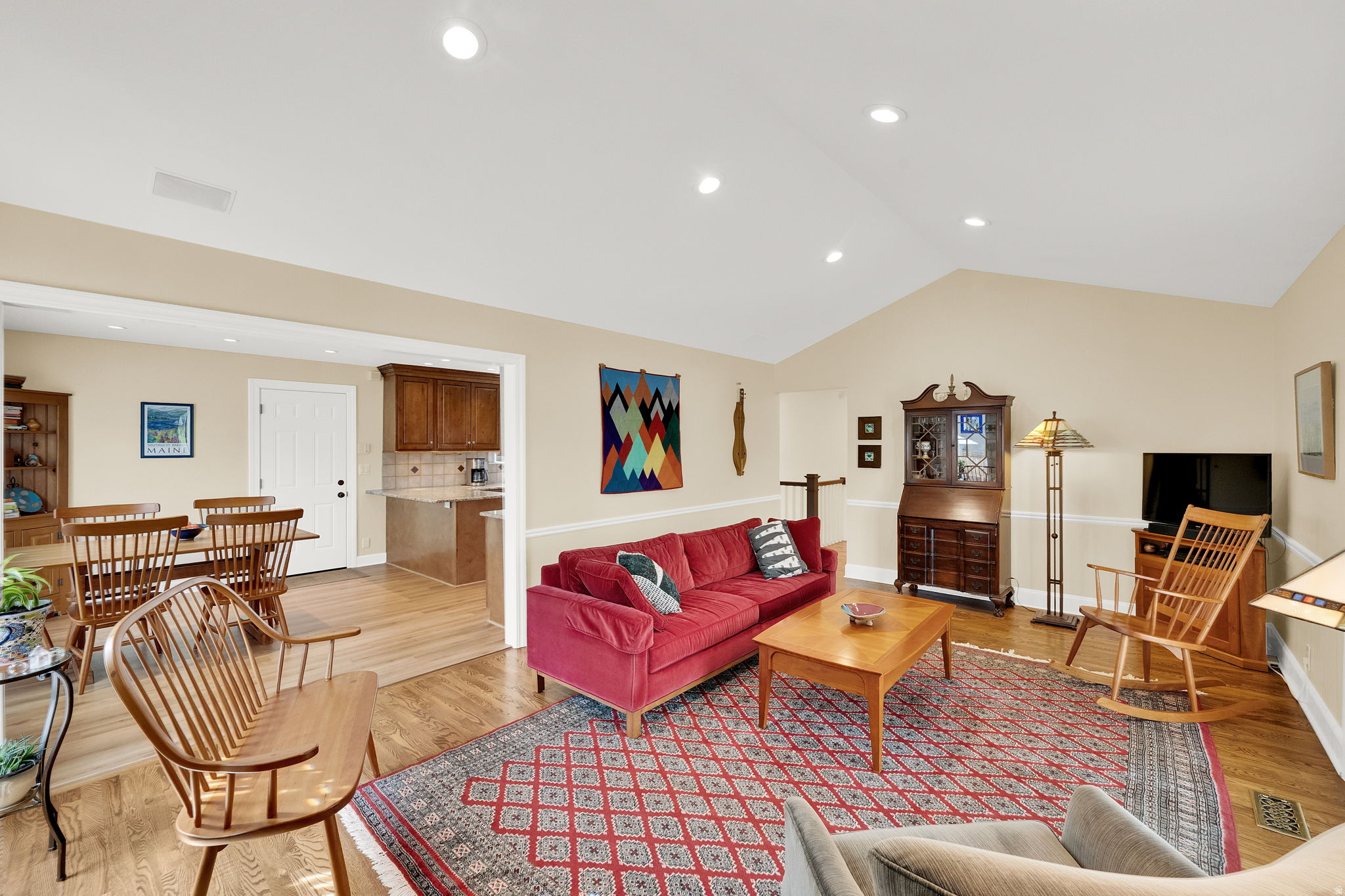 DIMPLE DELL - Residential