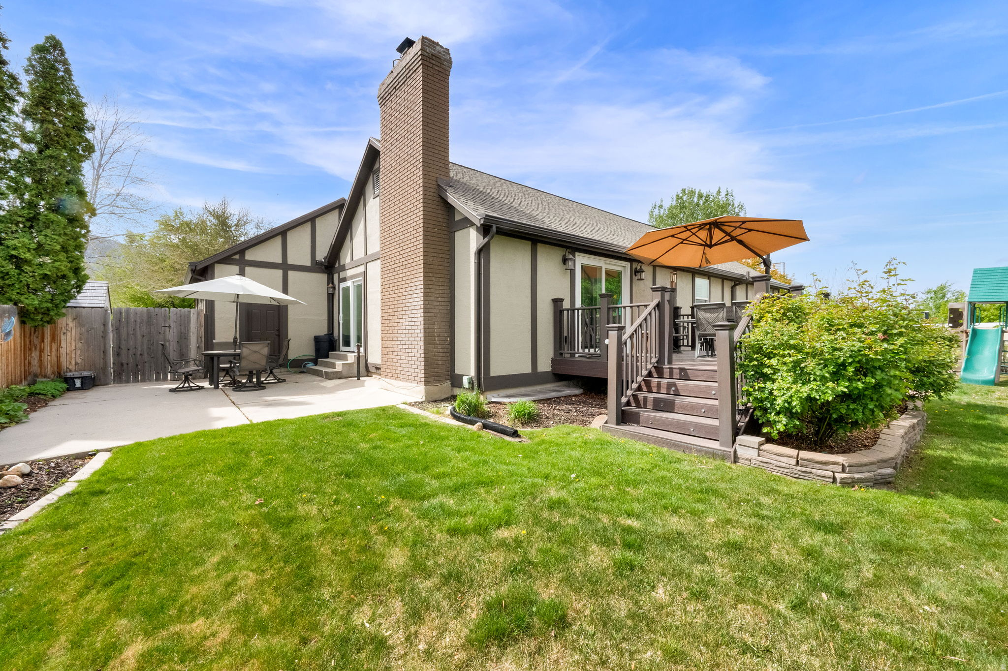 DIMPLE DELL - Residential