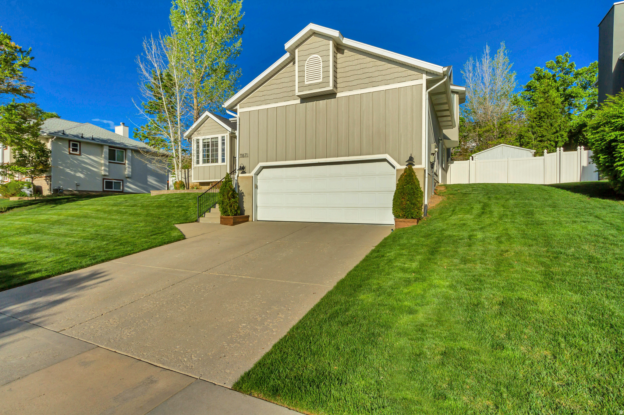 VICTORS POND - Residential