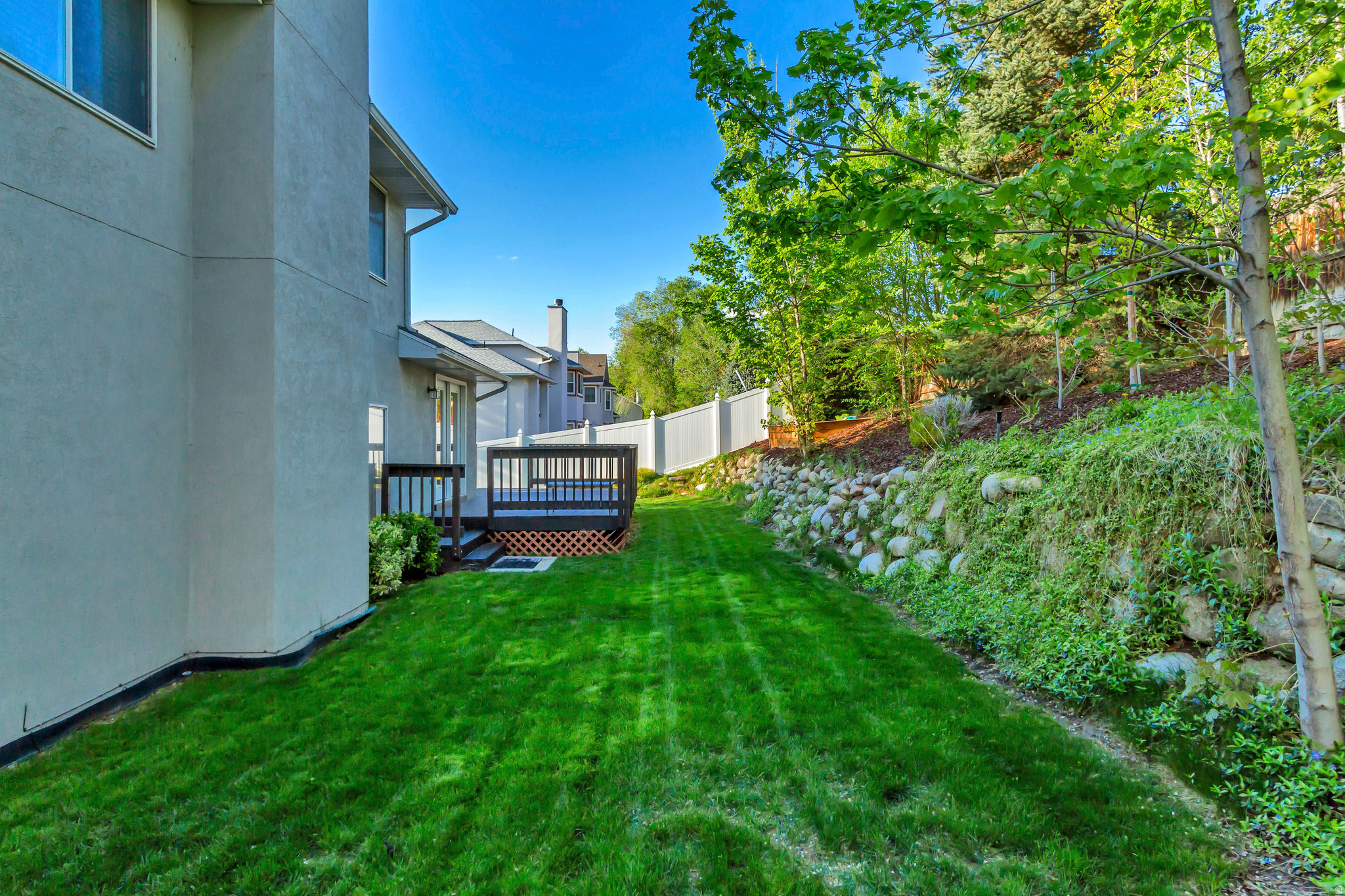 VICTORS POND - Residential