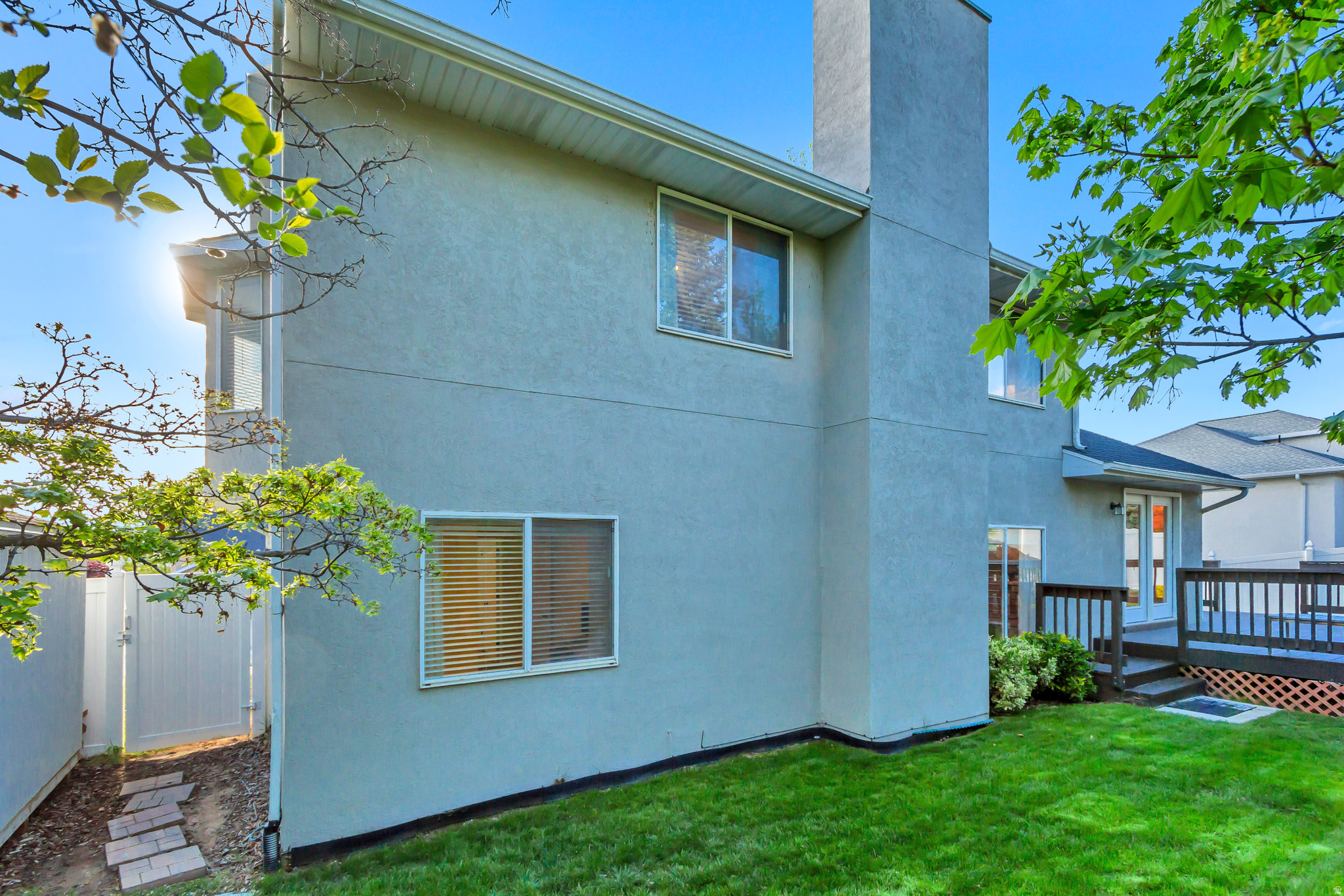 VICTORS POND - Residential