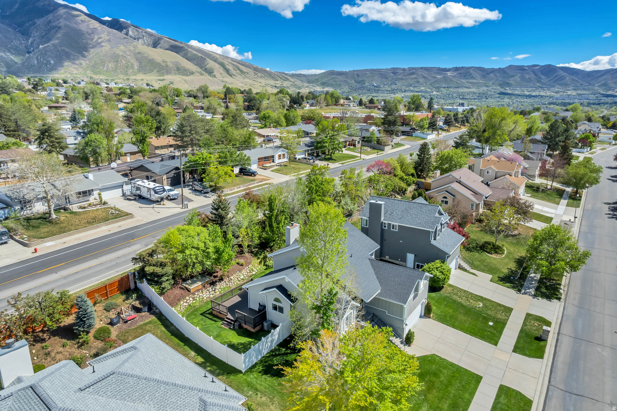 VICTORS POND - Residential