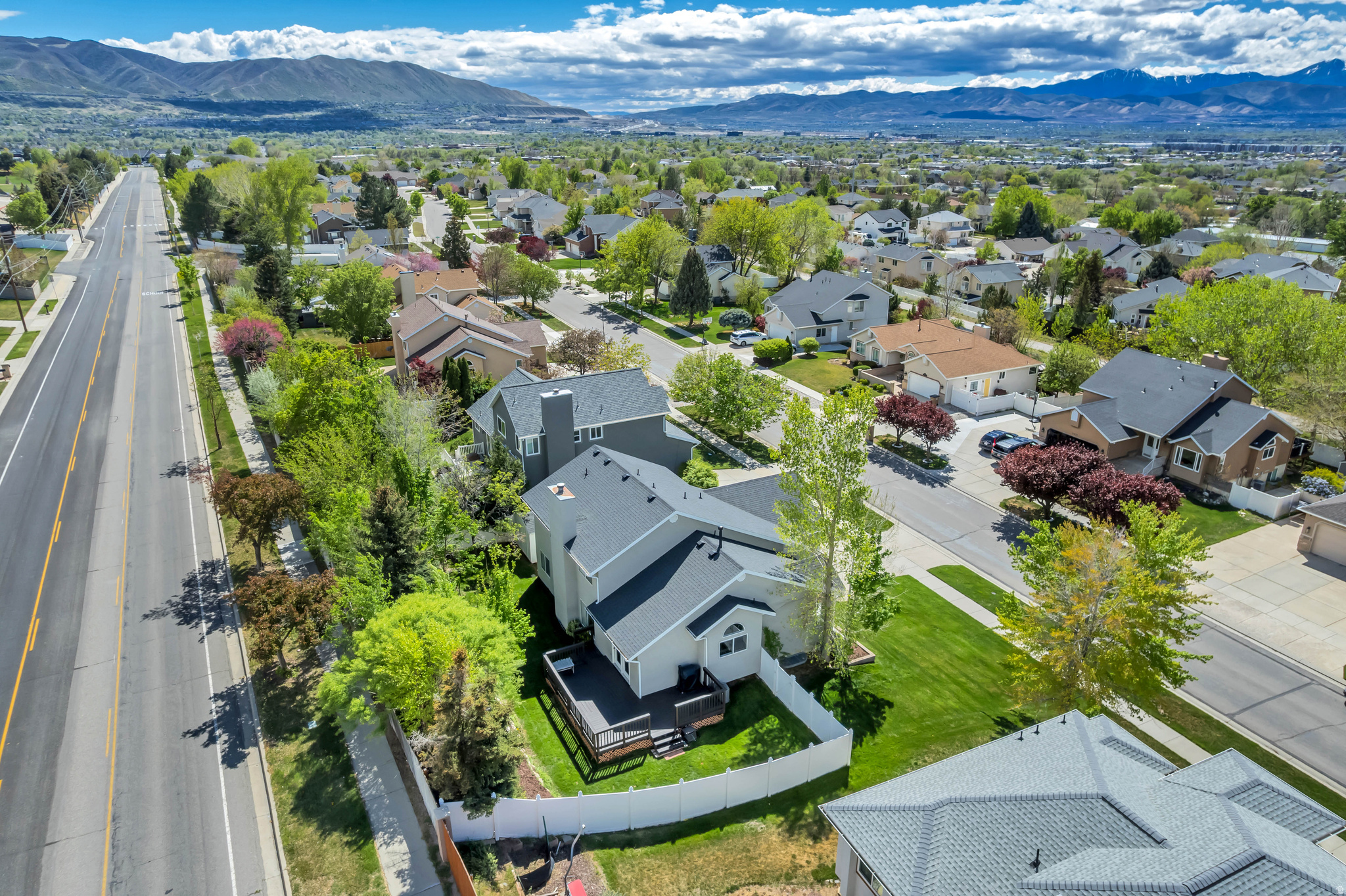 VICTORS POND - Residential