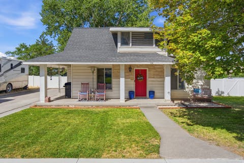 Tiny photo for 189 N 400 W, Payson, UT 84651 (MLS # 2180598)
