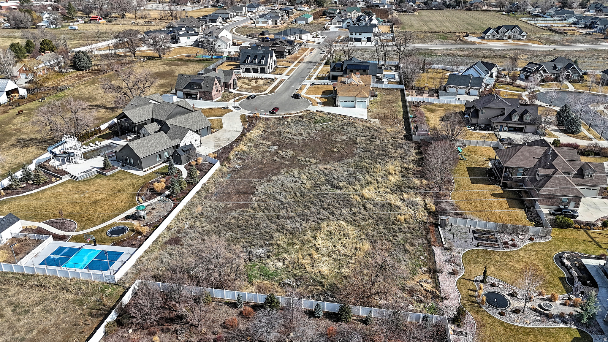 MAPLE LEAF COVE - Land