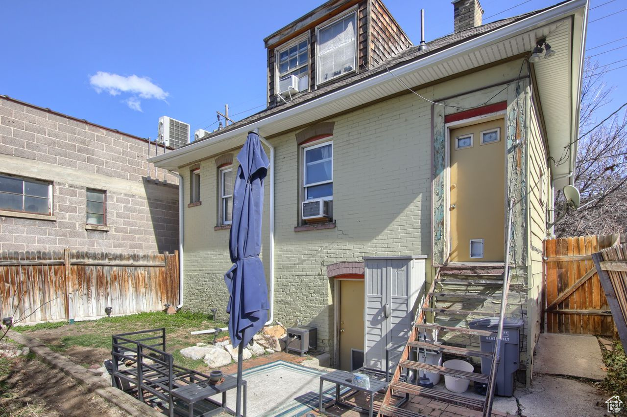 575 N 200, Salt Lake City, Utah image 25