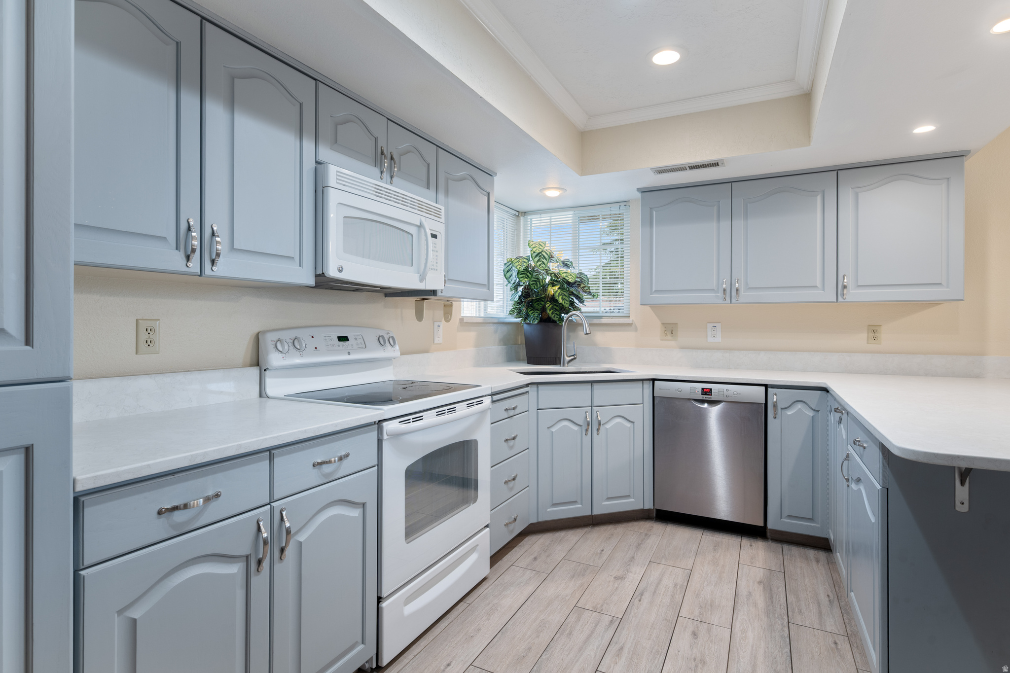 SHADOWBROOK HOMES - Residential